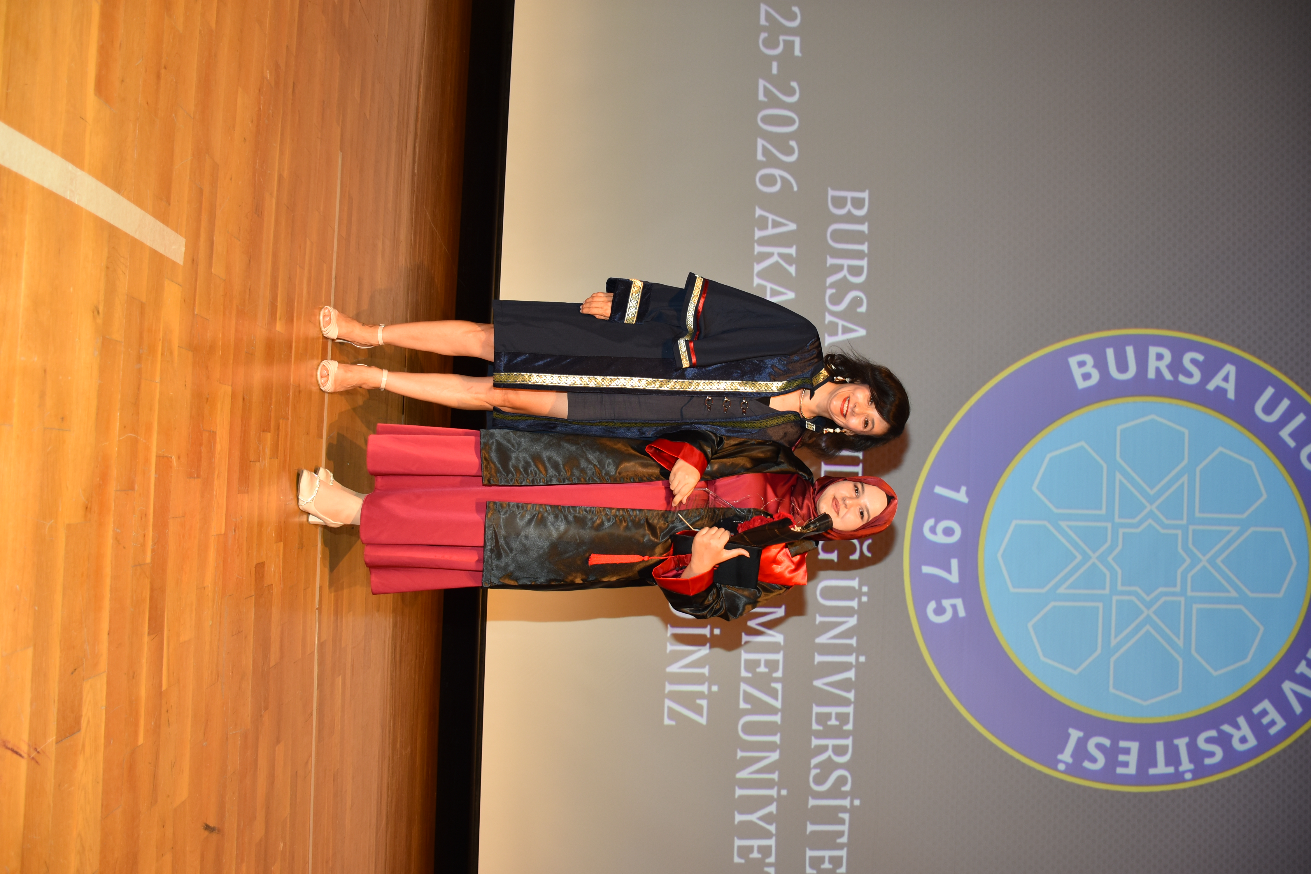 MESLEK YÜKSEKOKULUMUZDA 2026 MEZUNİYET SEVİNCİ